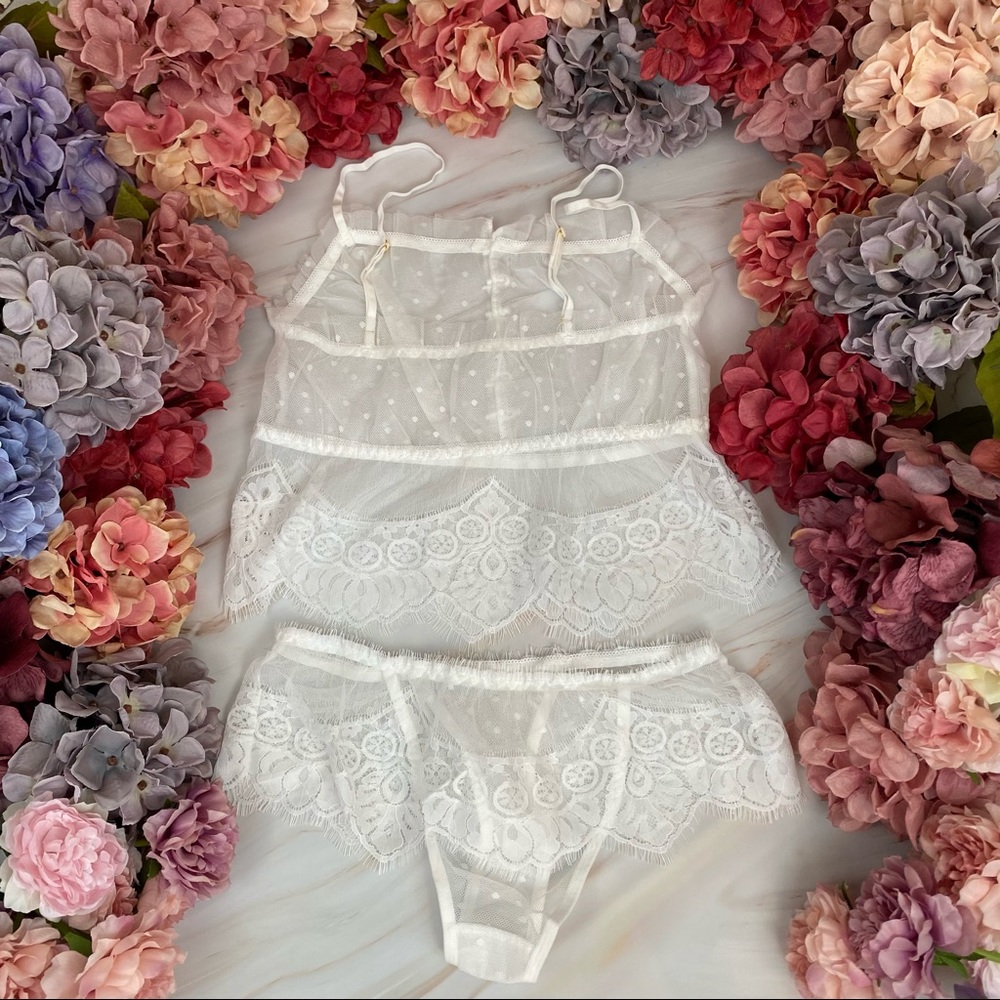 Boho White Lace Camisole & Panties Lingerie Set - Picture 11 of 16